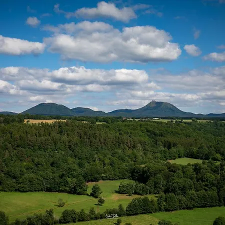 Semesterbostad La Porte Des Volcans Blanzat
