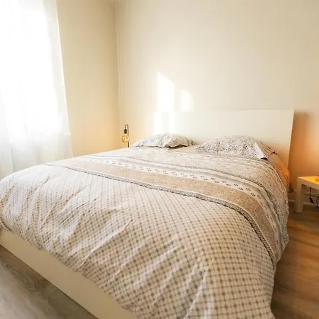 La Porte Des Volcans